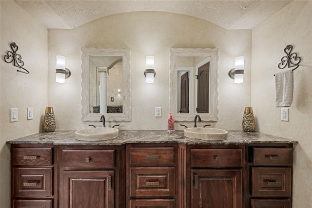 235 County Road 1130, Kilgore, TX 75662