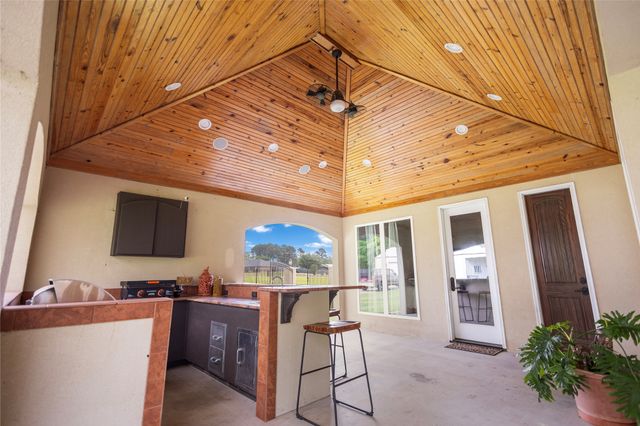 235 County Road 1130, Kilgore, TX 75662