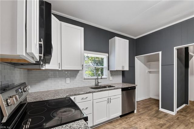 1406 Maple AVE, Portsmouth, VA 23704