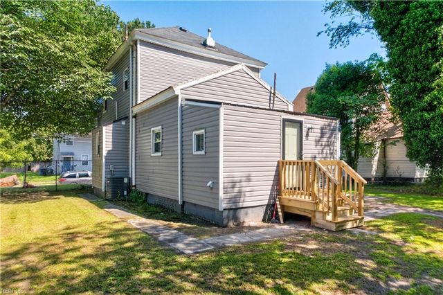 1406 Maple AVE, Portsmouth, VA 23704