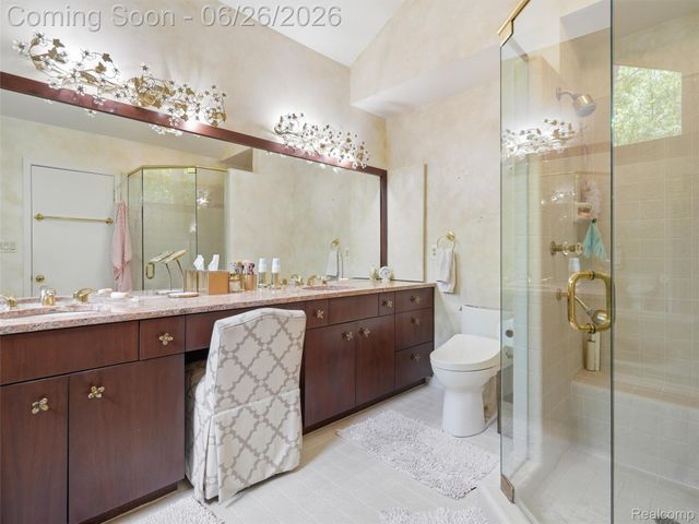4751 Rolling Ridge Road, West Bloomfield Charter Township, MI 48323