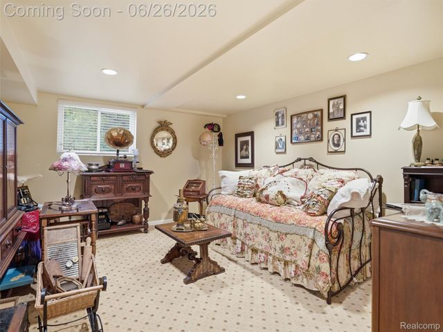 4751 Rolling Ridge Road, West Bloomfield Charter Township, MI 48323
