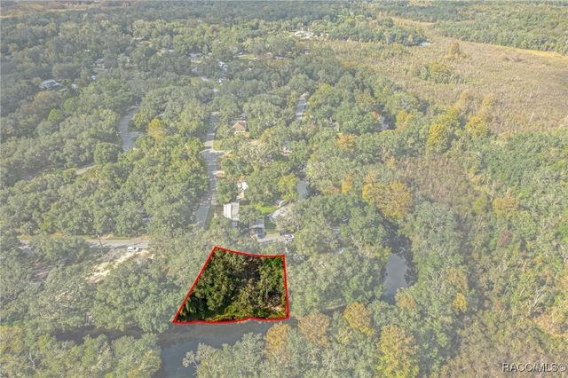 11860 E Cardinal Place, Floral City, FL 34436