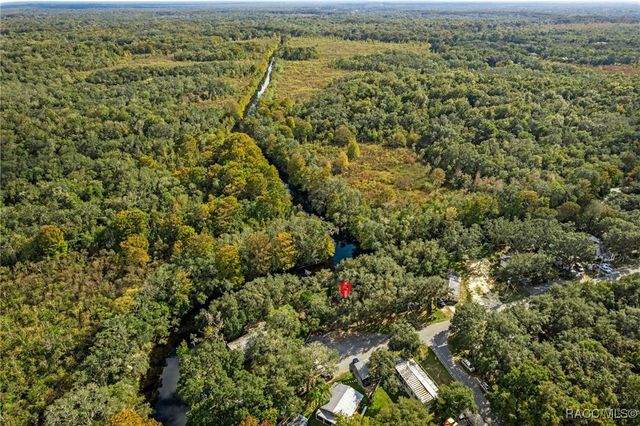 11860 E Cardinal Place, Floral City, FL 34436