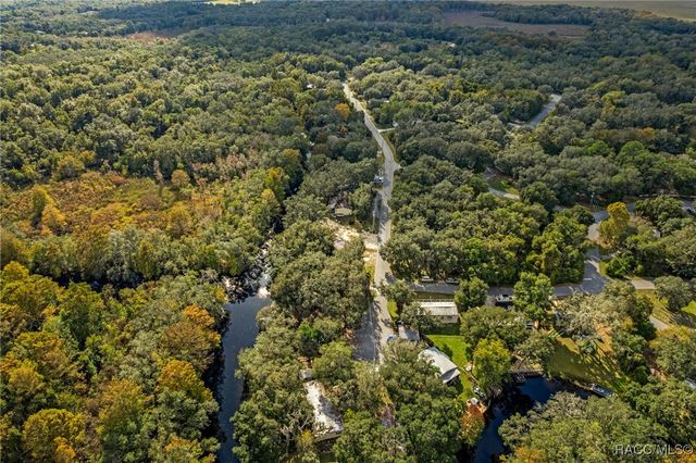 11860 E Cardinal Place, Floral City, FL 34436