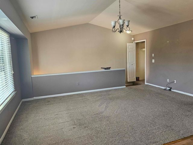 17459 Utica Oaks Lane, Roseville, MI 48066