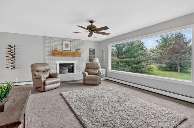 1180 N Hurd Road, Brandon Charter Township, MI 48462