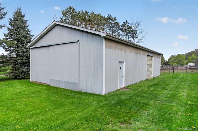 1180 N Hurd Road, Brandon Charter Township, MI 48462