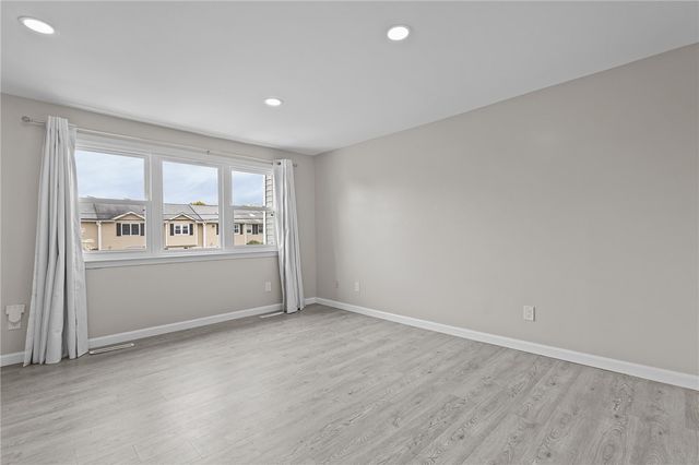 47 Morgan Avenue 29, Johnston, RI 02919