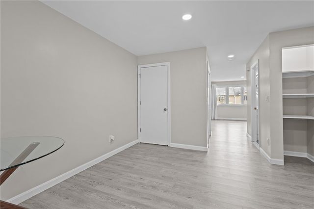 47 Morgan Avenue 29, Johnston, RI 02919