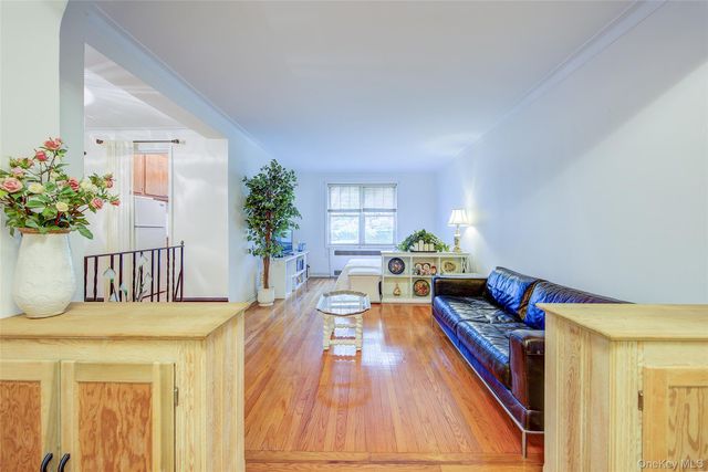 77-35 113th Street 1F, Forest Hills, NY 11375