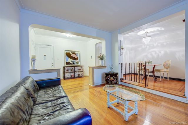 77-35 113th Street 1F, Forest Hills, NY 11375