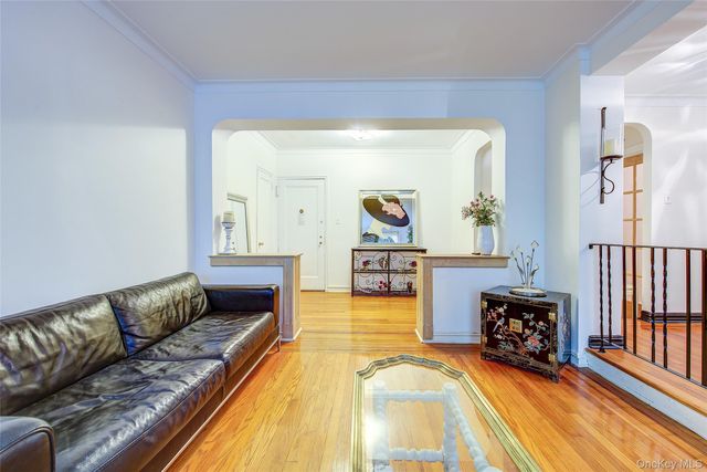 77-35 113th Street 1F, Forest Hills, NY 11375