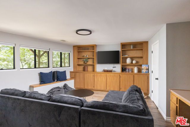 743 Bishorn Drive, Lake Arrowhead, CA 92352