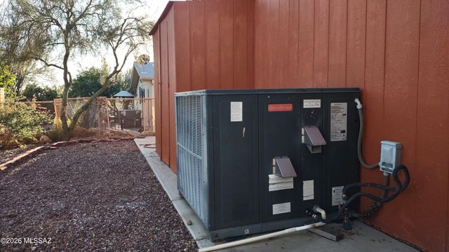 3413 S Dynamite Avenue, Tucson, AZ 85735