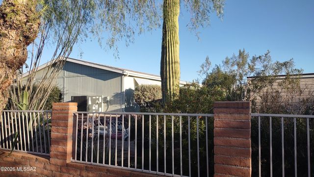 3413 S Dynamite Avenue, Tucson, AZ 85735