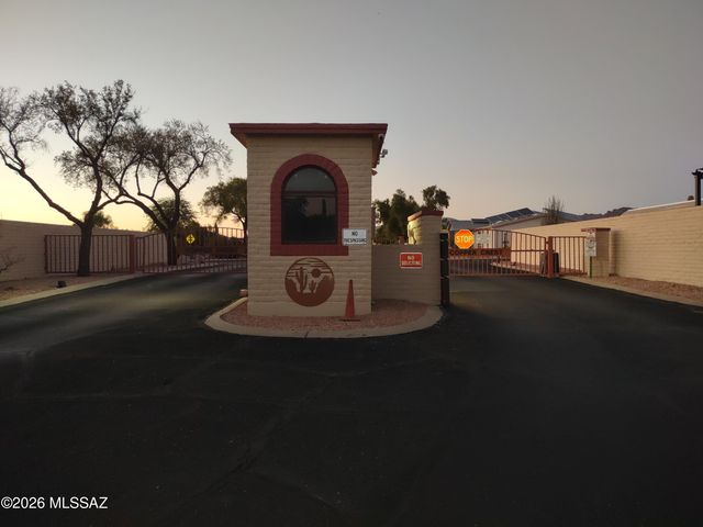 3413 S Dynamite Avenue, Tucson, AZ 85735