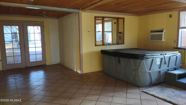 3413 S Dynamite Avenue, Tucson, AZ 85735