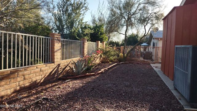 3413 S Dynamite Avenue, Tucson, AZ 85735