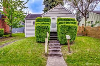 9817 35th Ave SW, Seattle, WA 98126