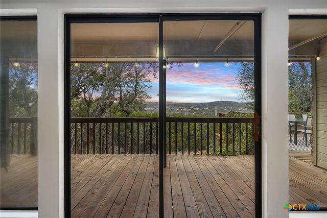 3112 Crosswind Drive, Spicewood, TX 78669