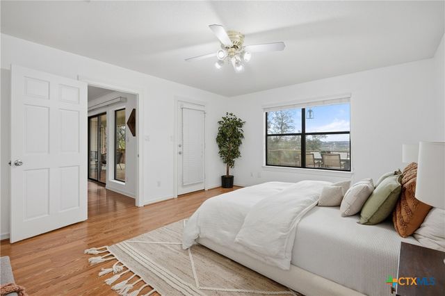 3112 Crosswind Drive, Spicewood, TX 78669