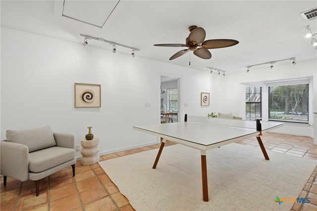 3112 Crosswind Drive, Spicewood, TX 78669