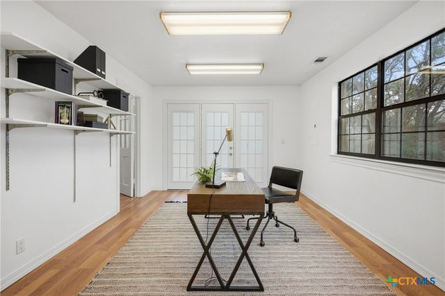 3112 Crosswind Drive, Spicewood, TX 78669