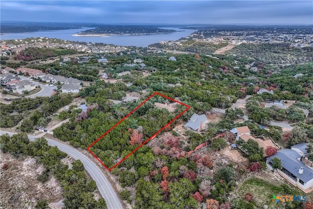 3112 Crosswind Drive, Spicewood, TX 78669