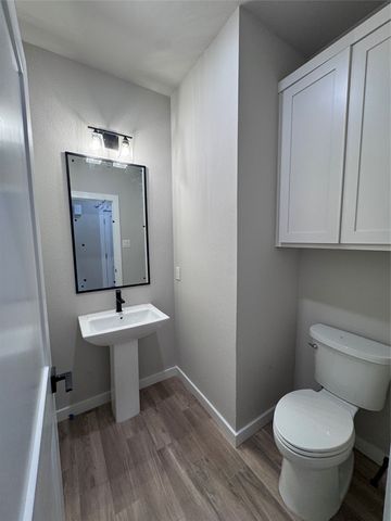 215 Sweetwater Drive, Weatherford, TX 76086