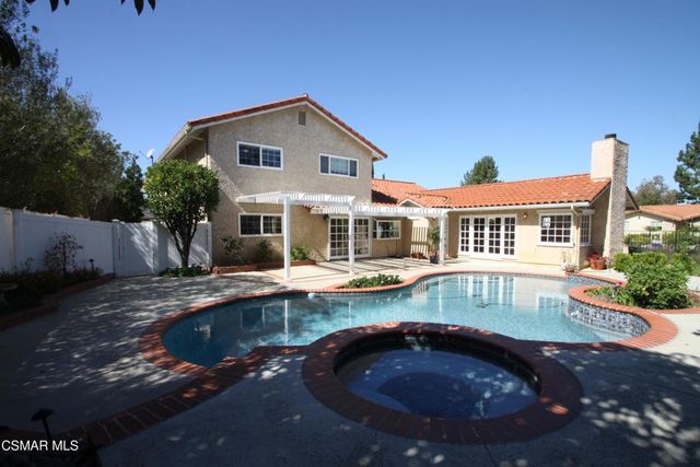 186 Poplar Crest Avenue, Newbury Park, CA 91320