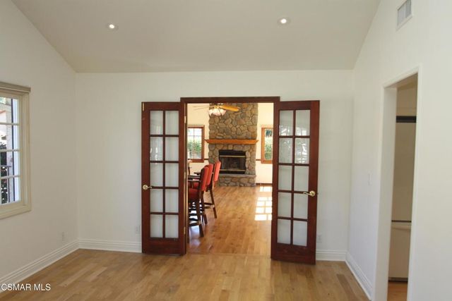 186 Poplar Crest Avenue, Newbury Park, CA 91320