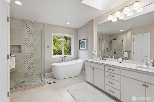 14415 221st Avenue NE, Woodinville, WA 98077