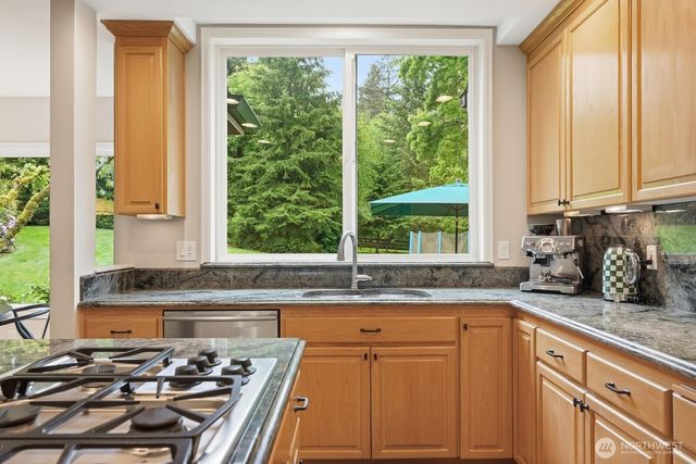 14415 221st Avenue NE, Woodinville, WA 98077