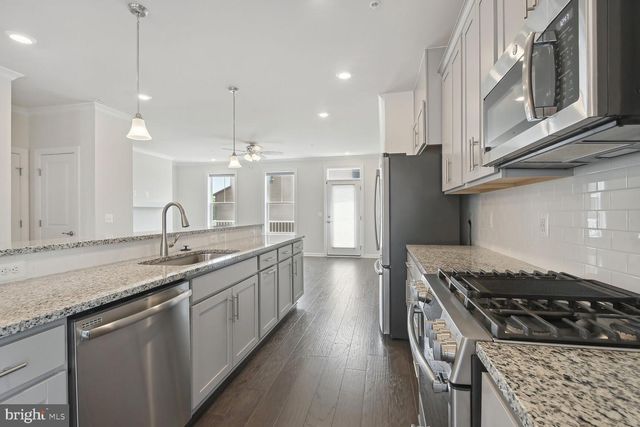 45117 KINCORA DR, Sterling, VA 20166