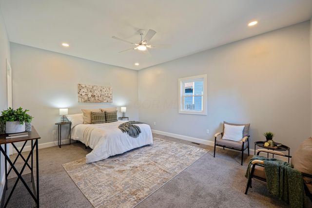 150 N Oak Street, London, OH 43140