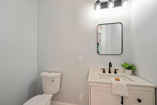 150 N Oak Street, London, OH 43140