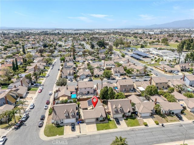 11538 Larchwood, Fontana, CA 92337