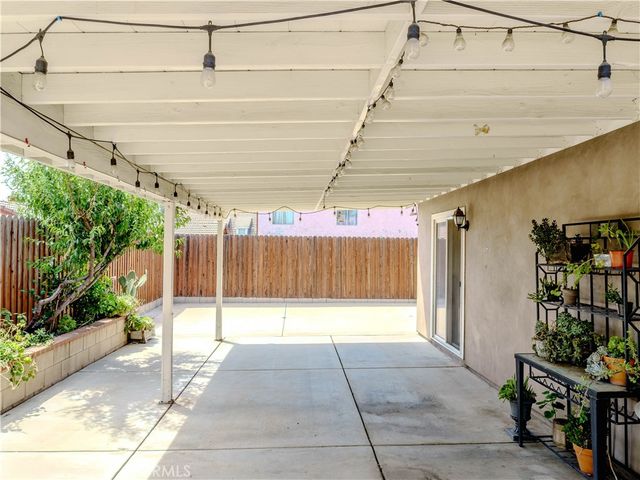 11538 Larchwood, Fontana, CA 92337