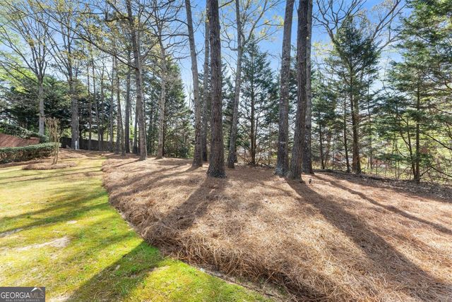 2520 Heritage Court, Buford, GA 30518
