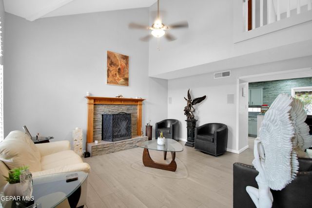 5619 BURNING TREE Drive, El Paso, TX 79912