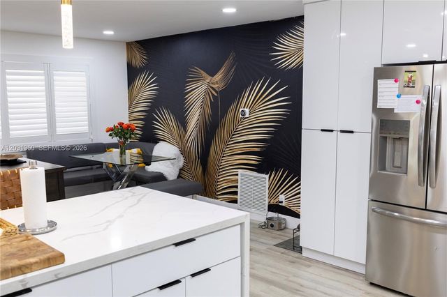 310 NE 12th Avenue, Pompano Beach, FL 33060