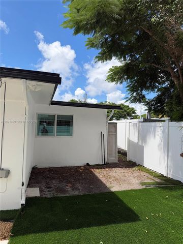 310 NE 12th Avenue, Pompano Beach, FL 33060