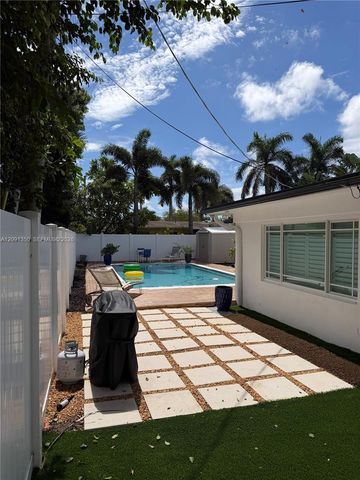 310 NE 12th Avenue, Pompano Beach, FL 33060