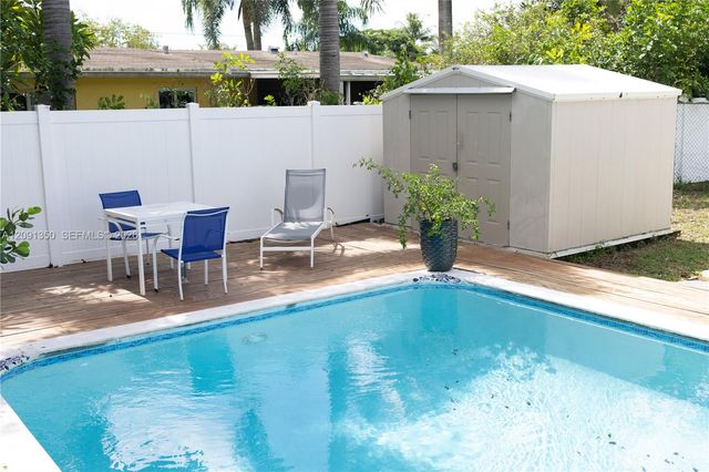 310 NE 12th Avenue, Pompano Beach, FL 33060