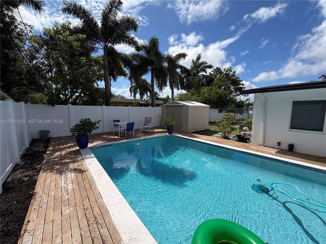 310 NE 12th Avenue, Pompano Beach, FL 33060
