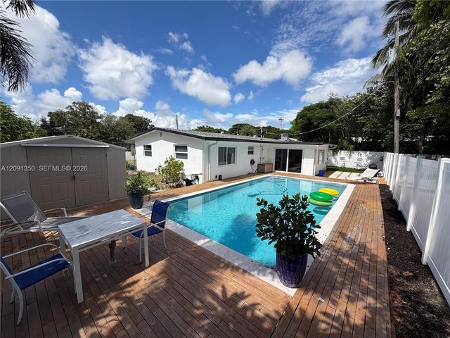 310 NE 12th Avenue, Pompano Beach, FL 33060