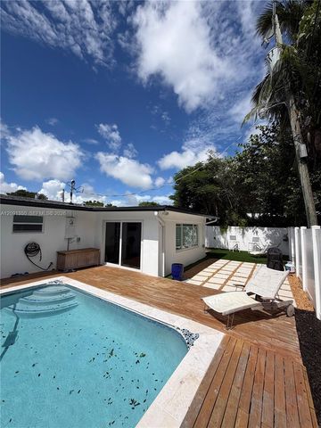 310 NE 12th Avenue, Pompano Beach, FL 33060