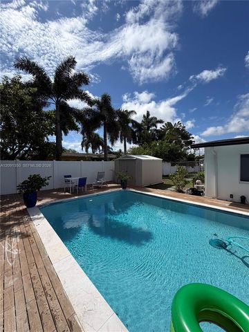 310 NE 12th Avenue, Pompano Beach, FL 33060