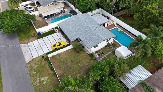 310 NE 12th Avenue, Pompano Beach, FL 33060